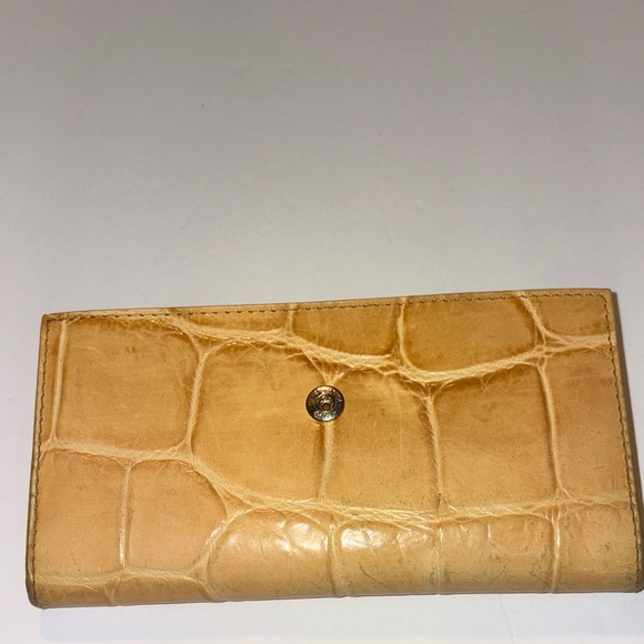 Dooney & Bourke Cream Crocodile Embossed Wallet - Picture 13 of 15
